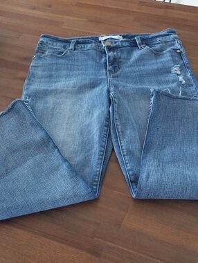Women's Blue Distressed Jeans - Classic Mid Wash
